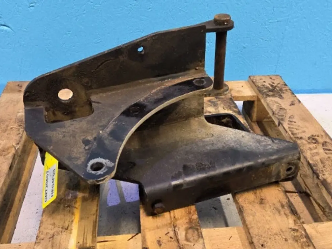 Billede 3 - New Holland TM165 Beslag L. 82018502