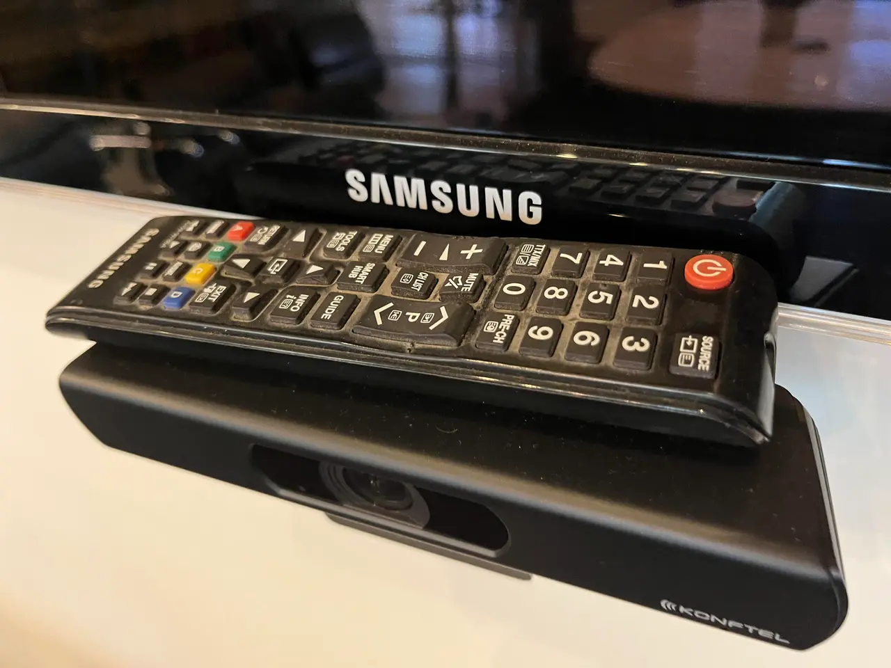 Billede 3 - Fjernsyn SAMSUNG 45" inkl. kamera og ophæng