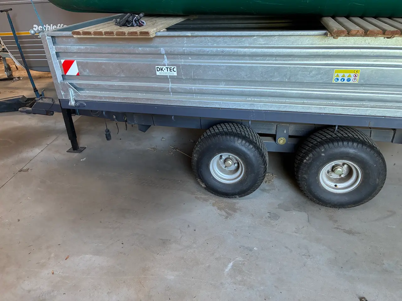 Billede 1 - Trailer/tipvogn, 2 ton - til mindre traktor