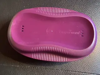 Tupperware omelet maker