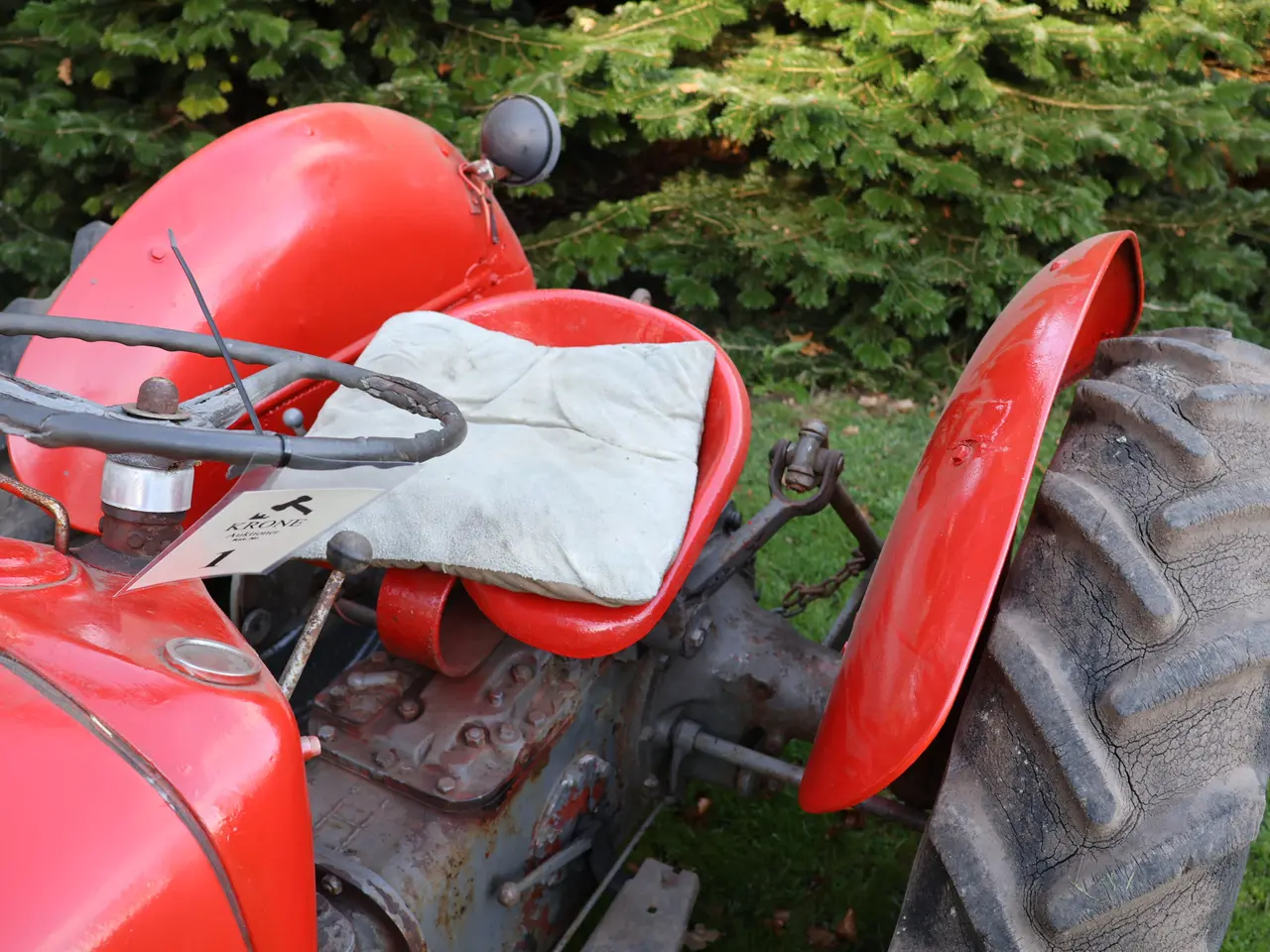 Billede 9 - Massey Ferguson 35. Benzin.