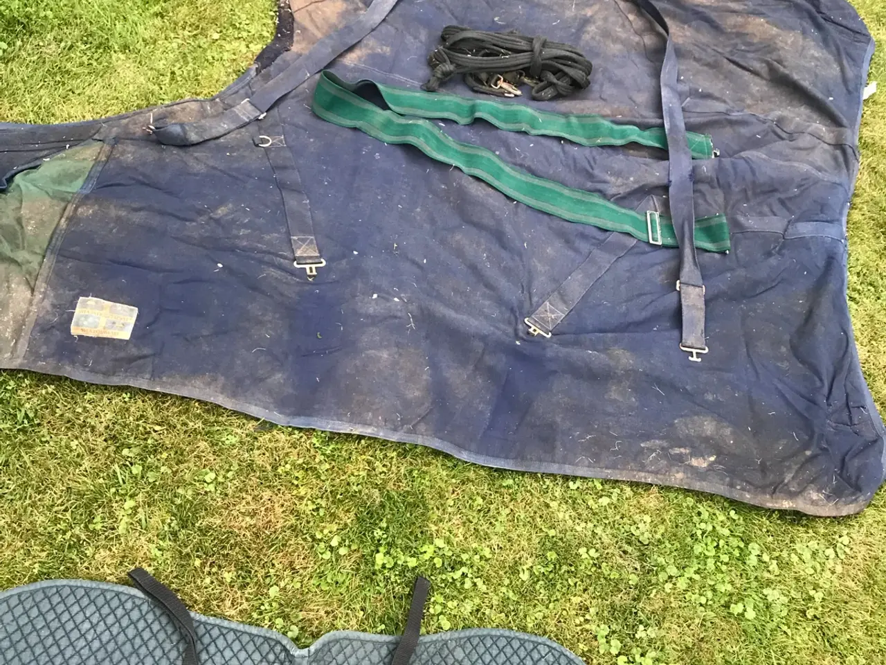 Billede 1 - Dækken med tilbehør
