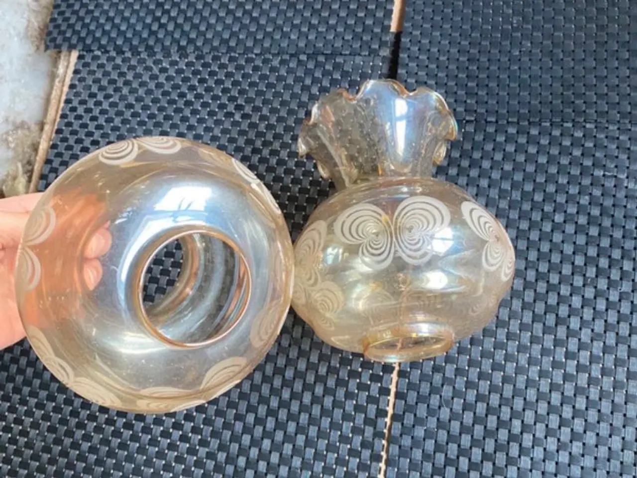 Billede 2 - 2 stk. Vintage lampeskærme i glas