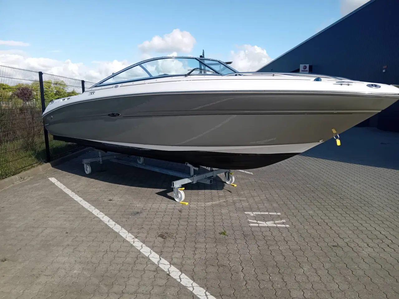 Billede 13 - Searay 220 Sunsport m/ Mercruiser 4.3