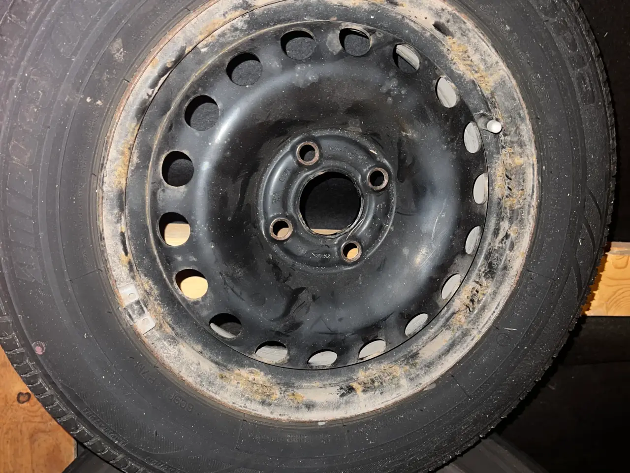 Billede 1 - Bridgestone sommerdæk til UP