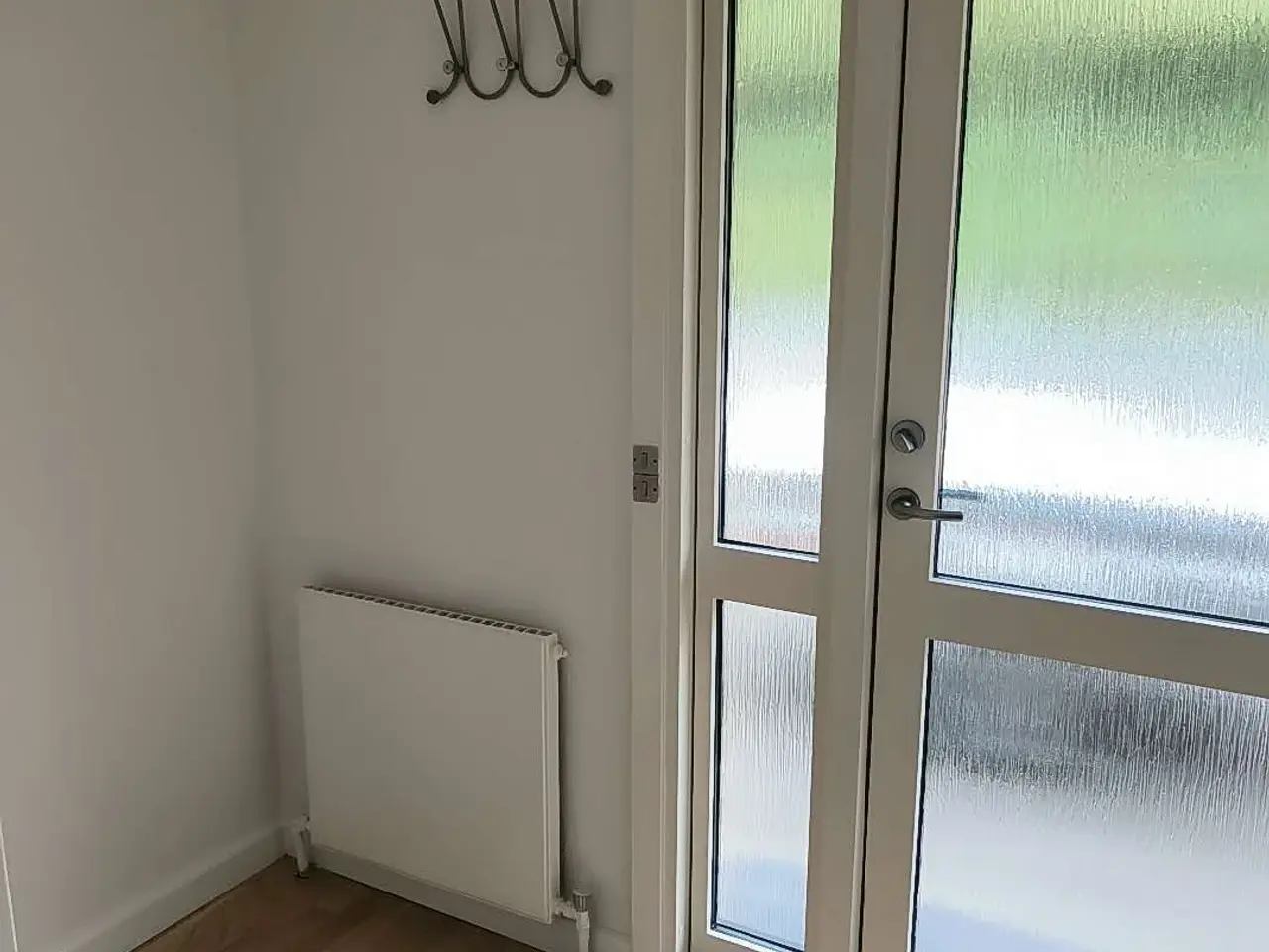 Billede 14 -  udlejningsejendom - 2 lejligheder. GIV ET BUD!