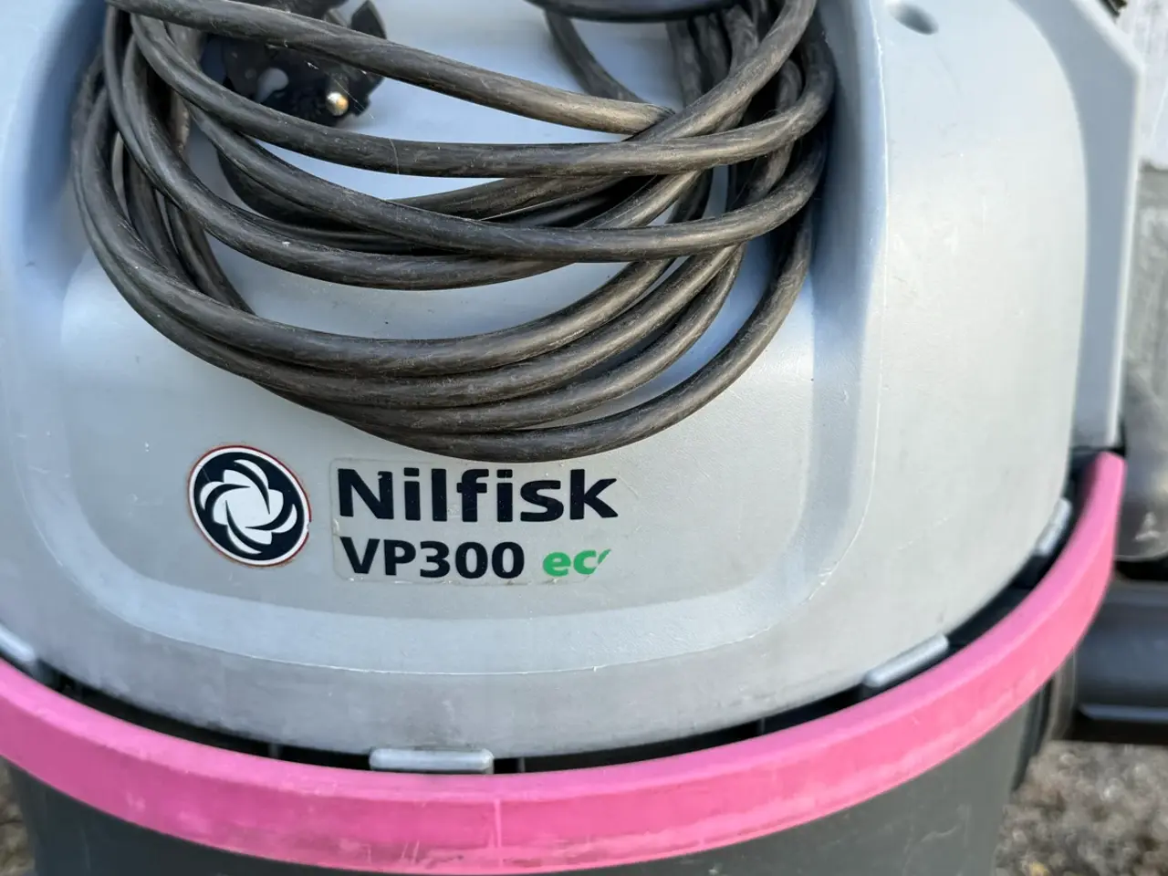 Billede 7 - Nilfisk VP300 støvsuger grå/lyserød