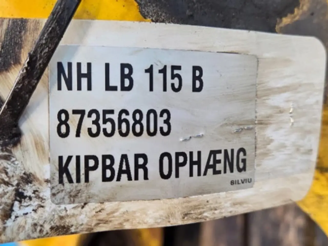 Billede 16 - New Holland LB115B Beslag 87356803