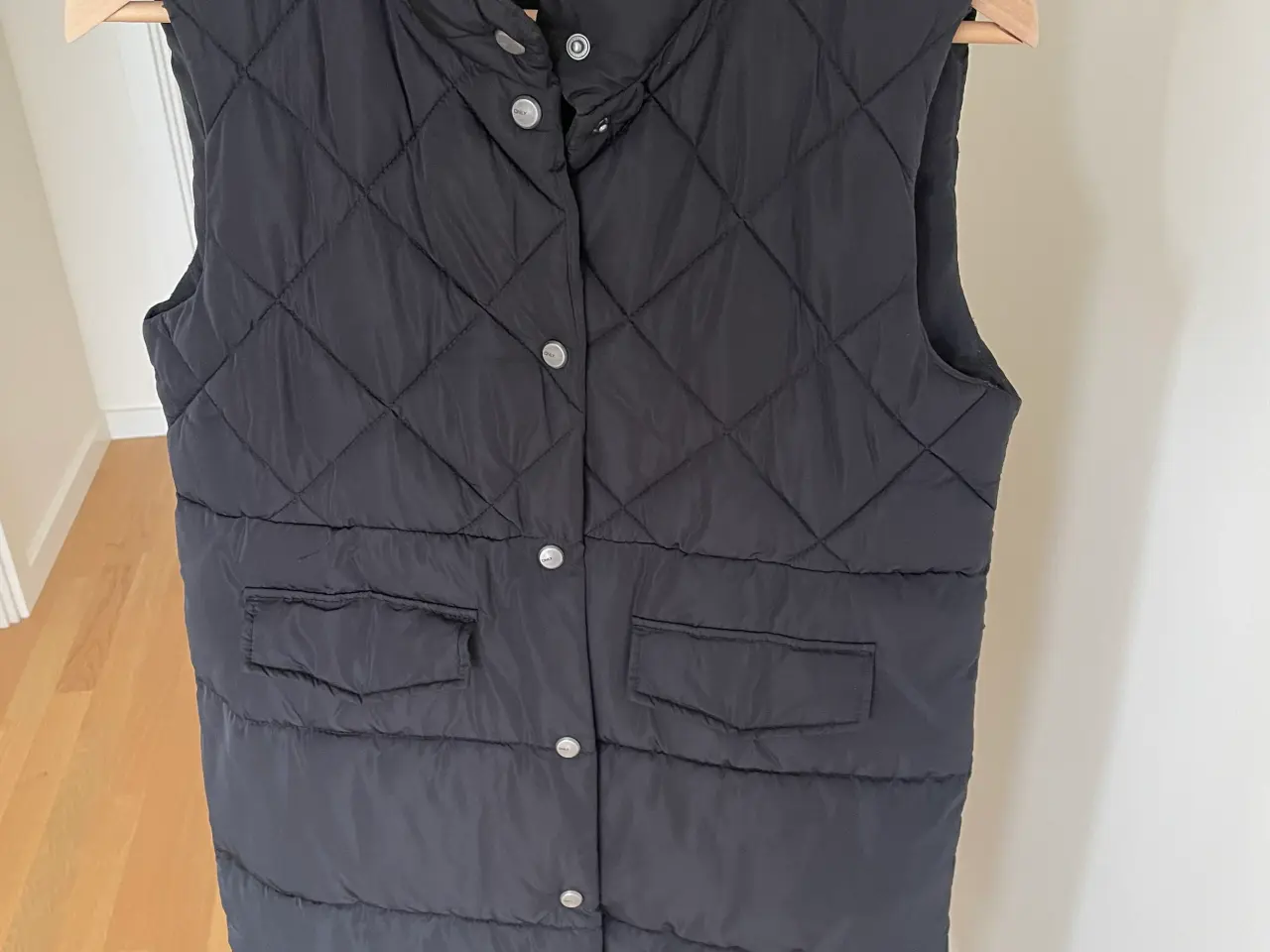 Billede 3 - Lang sort vest str S (M)