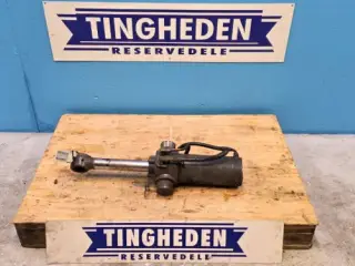 New Holland LB115B Cylinder 87315529