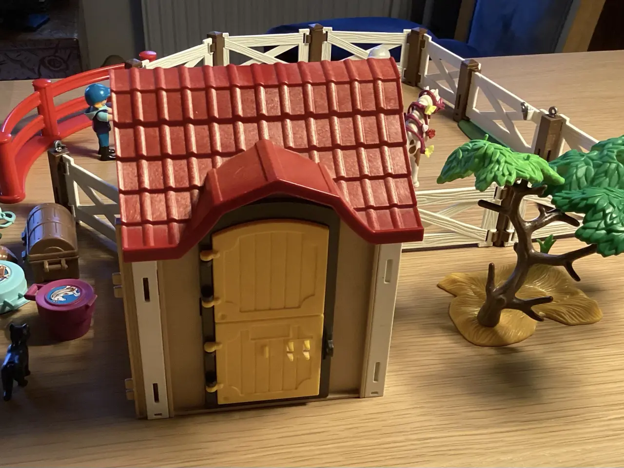 Billede 5 - Lidt fra en rideskole i Playmobil