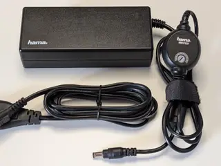 Hama universal strømforsyning 90W – 15-24V