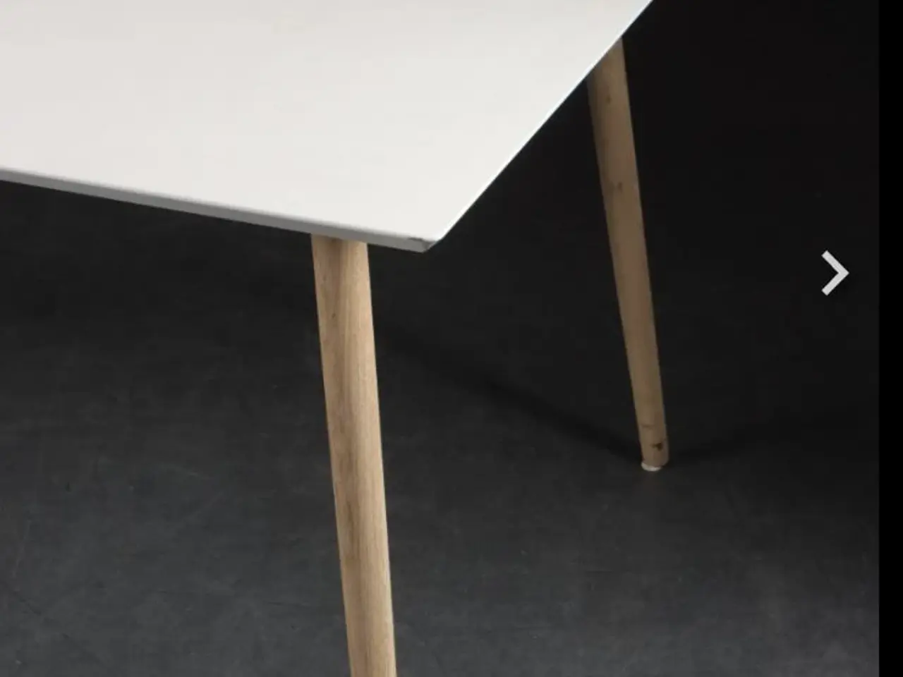 Billede 5 - Spisebord m. 2 tillægsplader 
