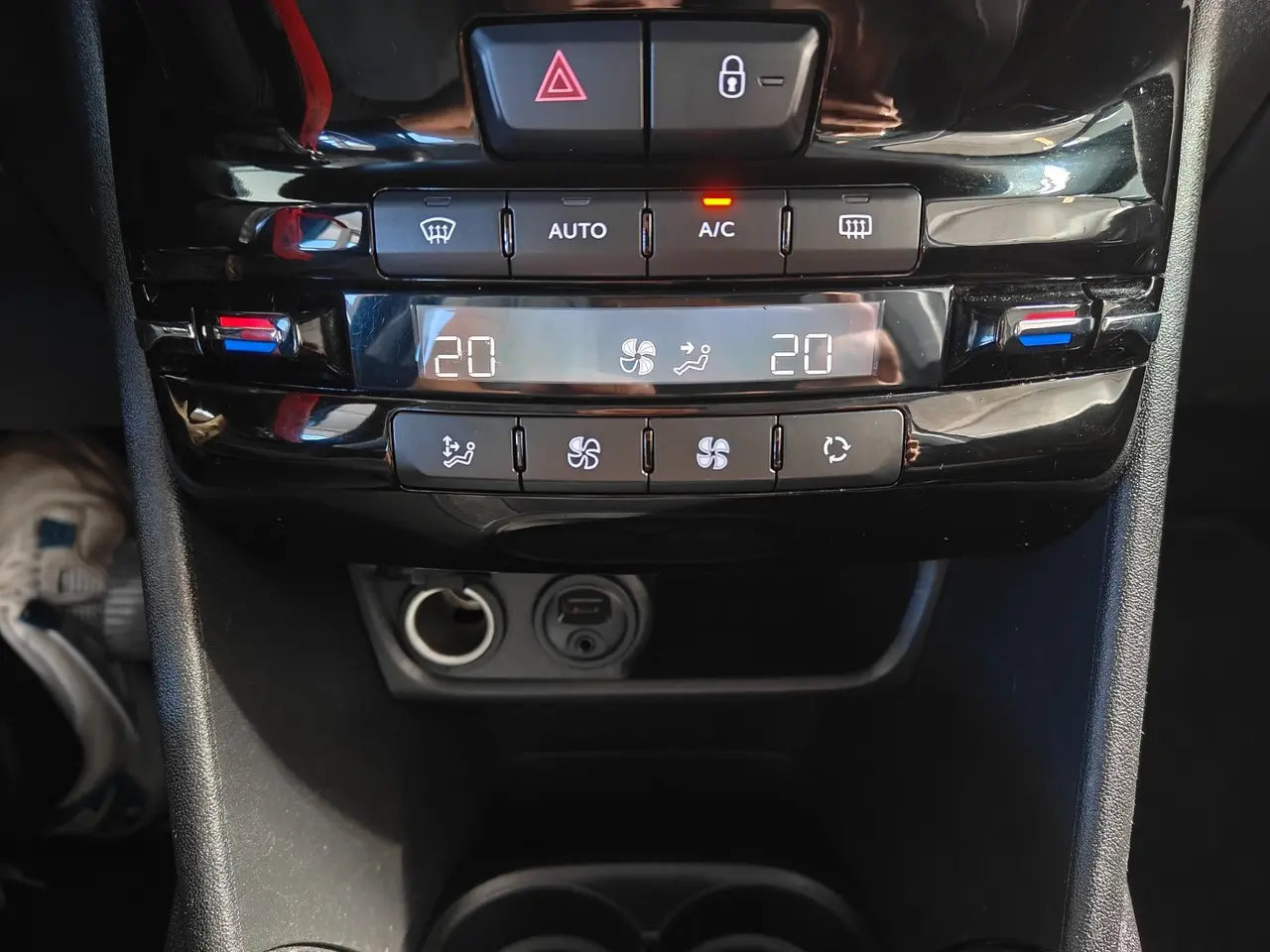 Billede 17 - Peugeot 208 1,6 BlueHDi 100 Desire