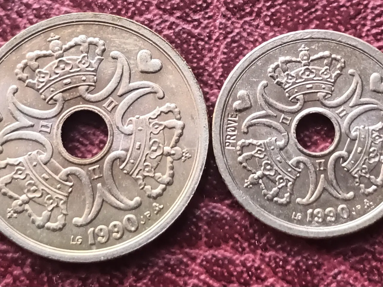 Billede 1 - Prøvemønter 1 + 2 kr 1990