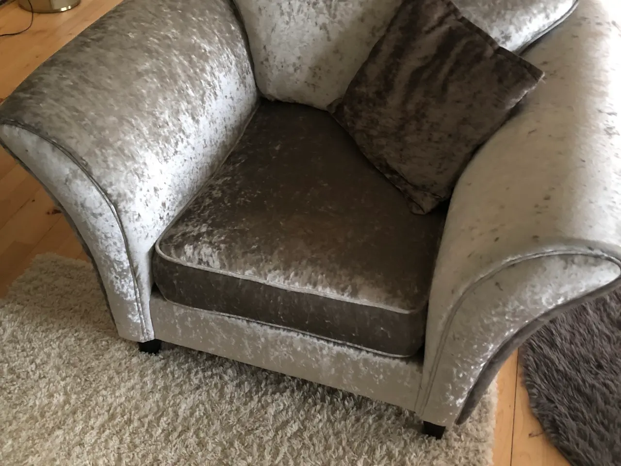 Billede 2 - Sølv velour sofagruppe