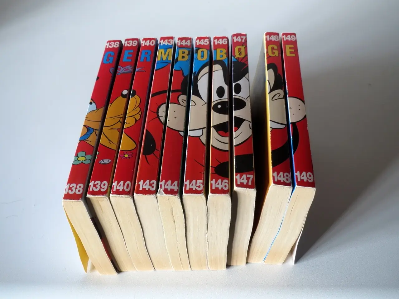Billede 2 - 58 Disney Jumbobøger mv til salg