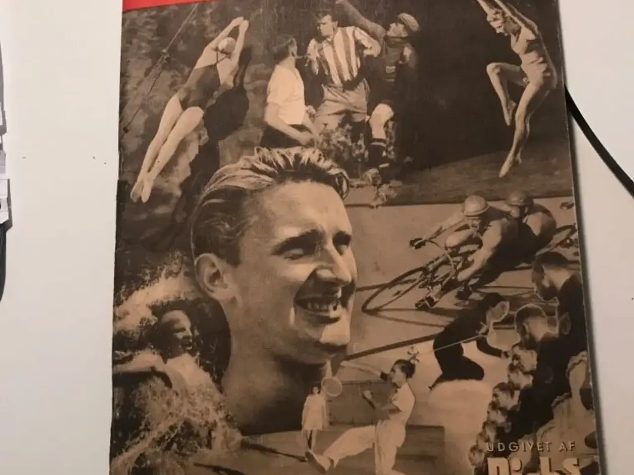 Billede 1 - Ældre 50 års Idræts-kalvakade blad