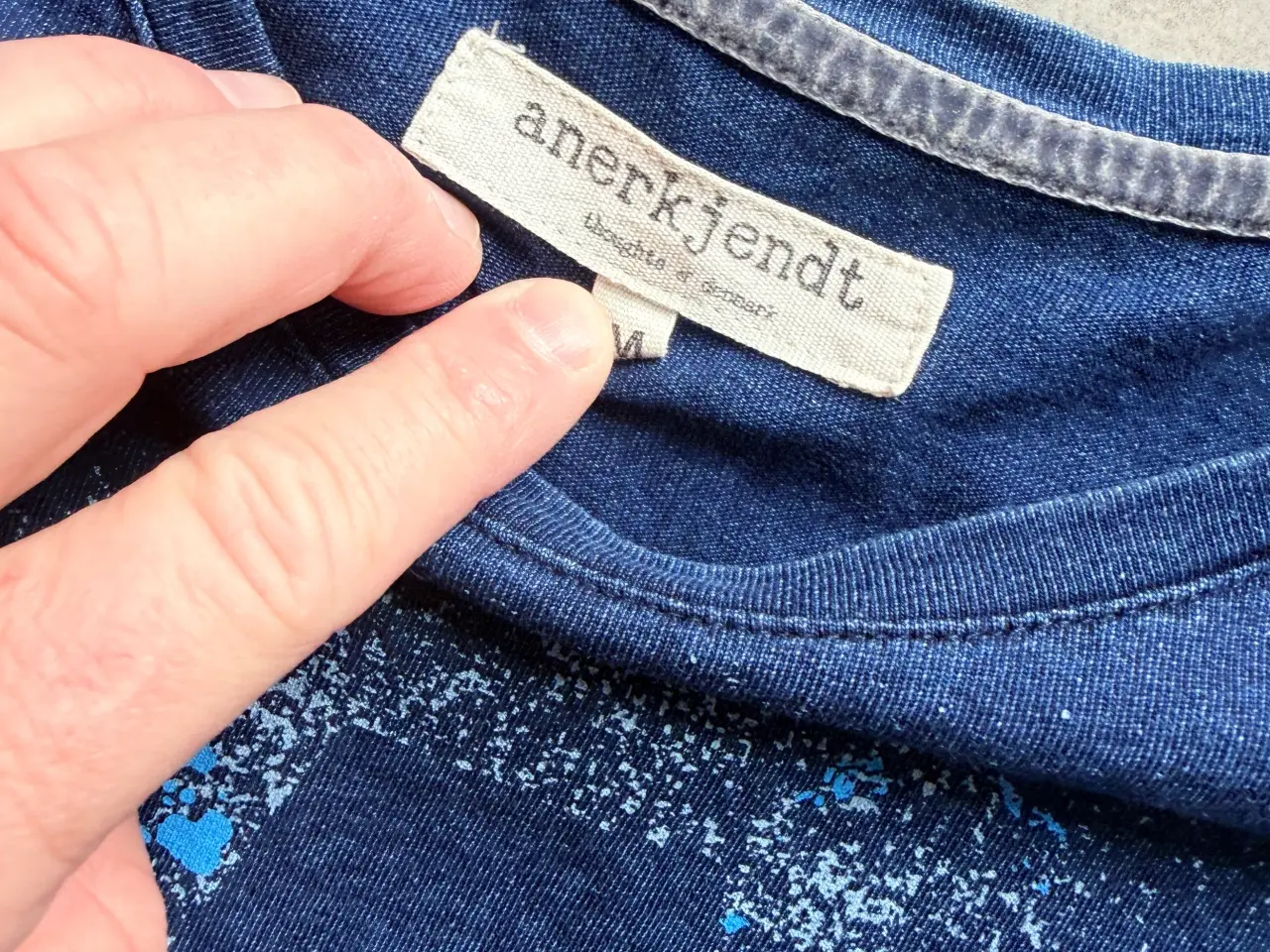 Billede 2 - Anerkjendt t-shirt str.M