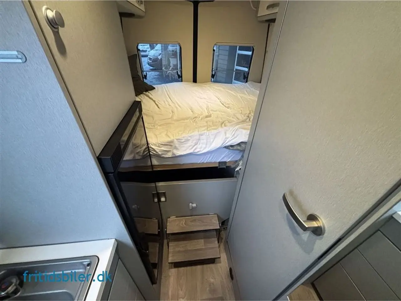 Billede 10 - 2024 - Hymer Free S600 Blue Evolution 170 HK Hymer Free S600 bygget på MB Sprinter i en Blue Evolution med Hævetag og fed Grøn farve