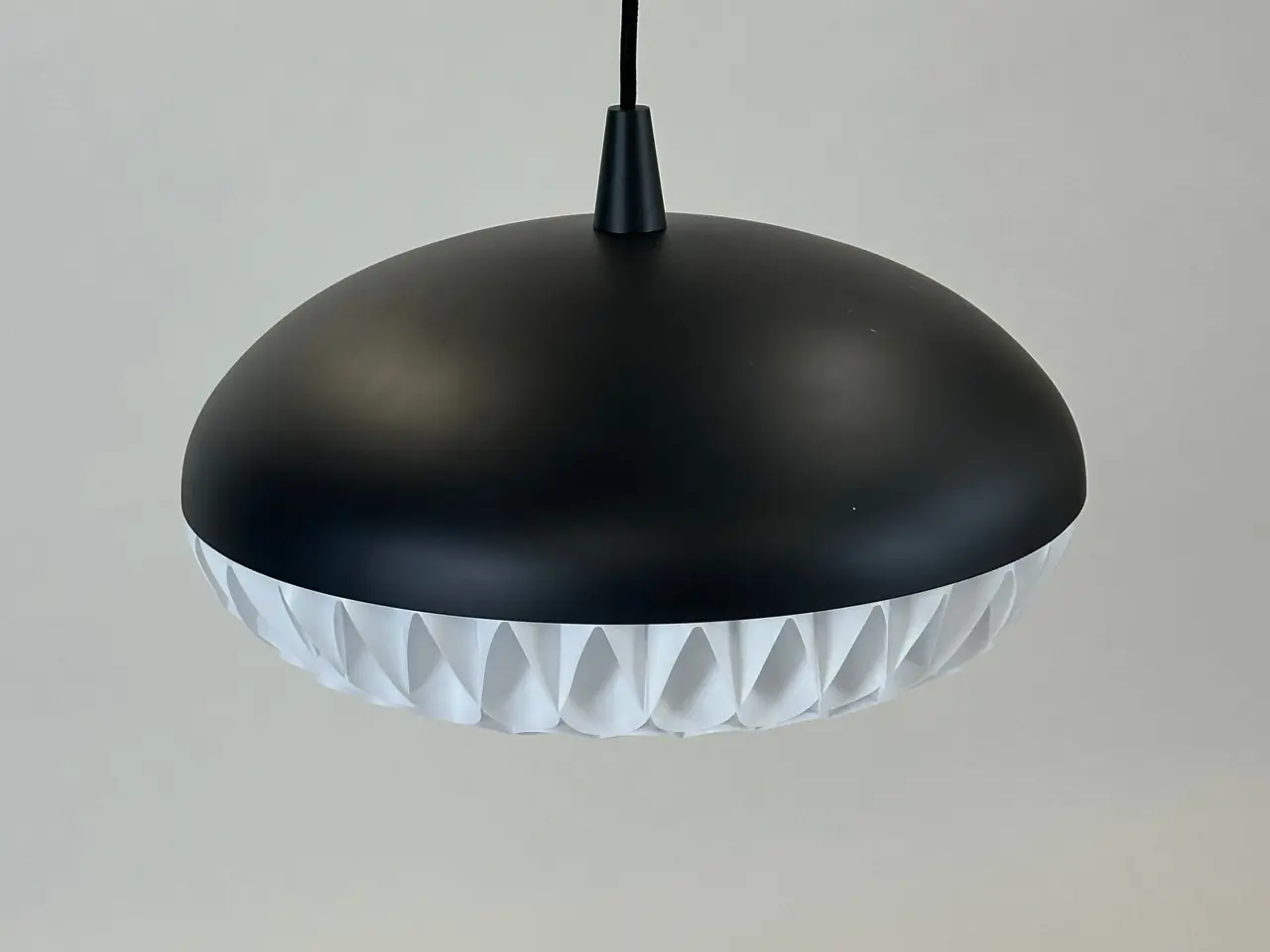 Billede 4 - Fritz Hansen Aeon Rocket P1 Lampe – Sort H 24 cm