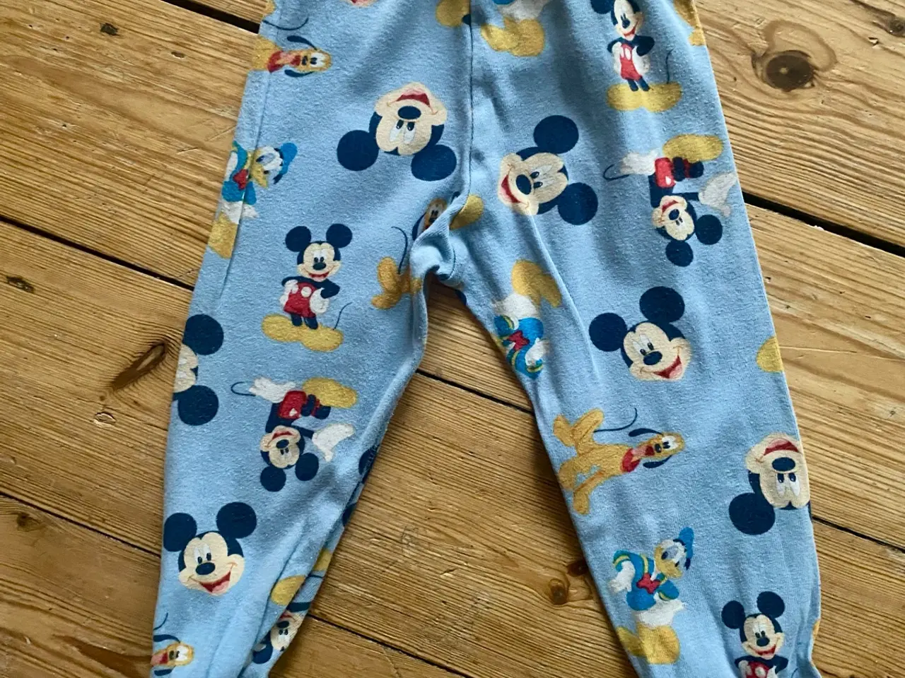 Billede 2 - H&m Mickey mouse bukser 92