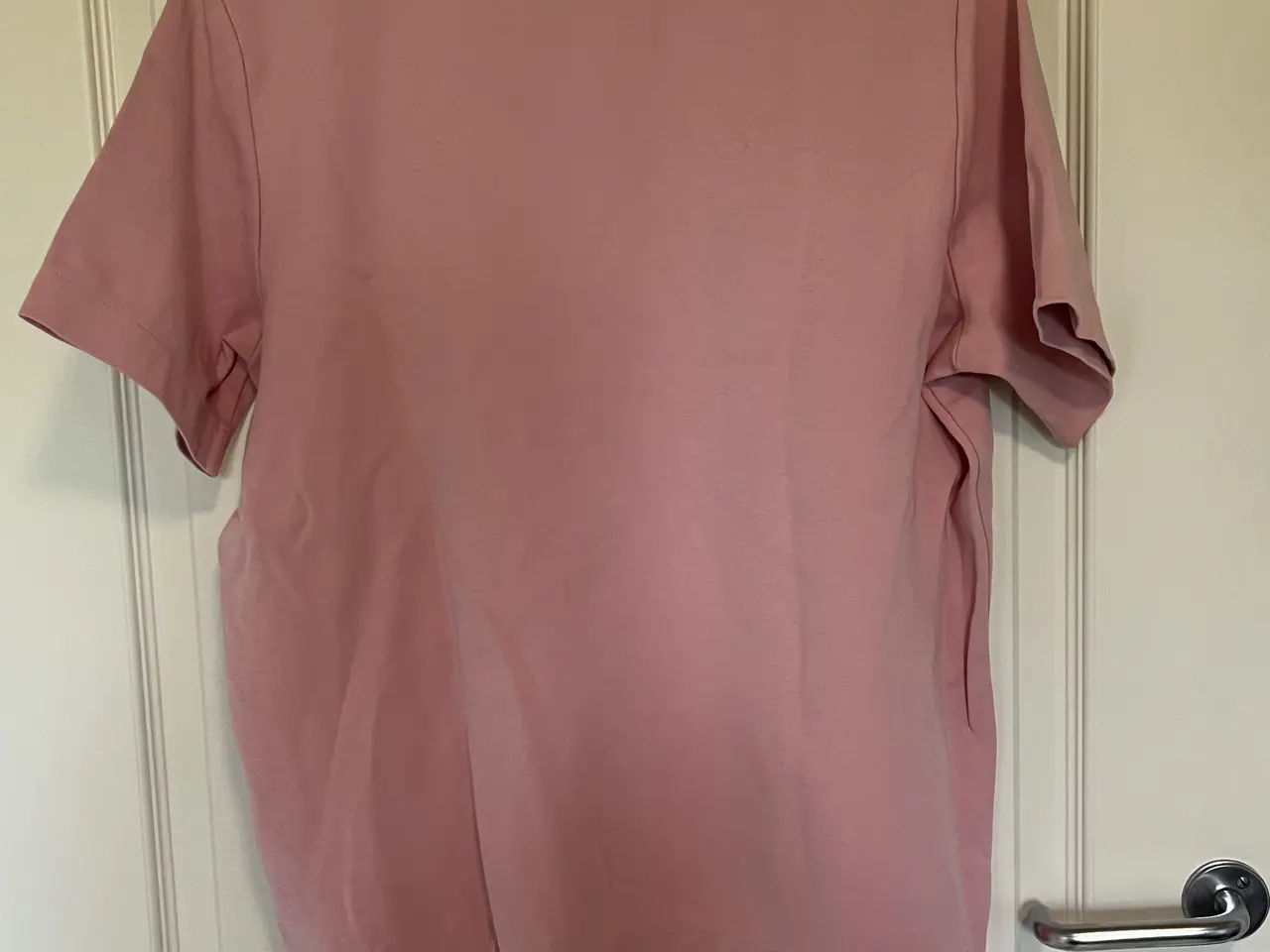 Billede 2 - Lyserød t-shirt fra H&M