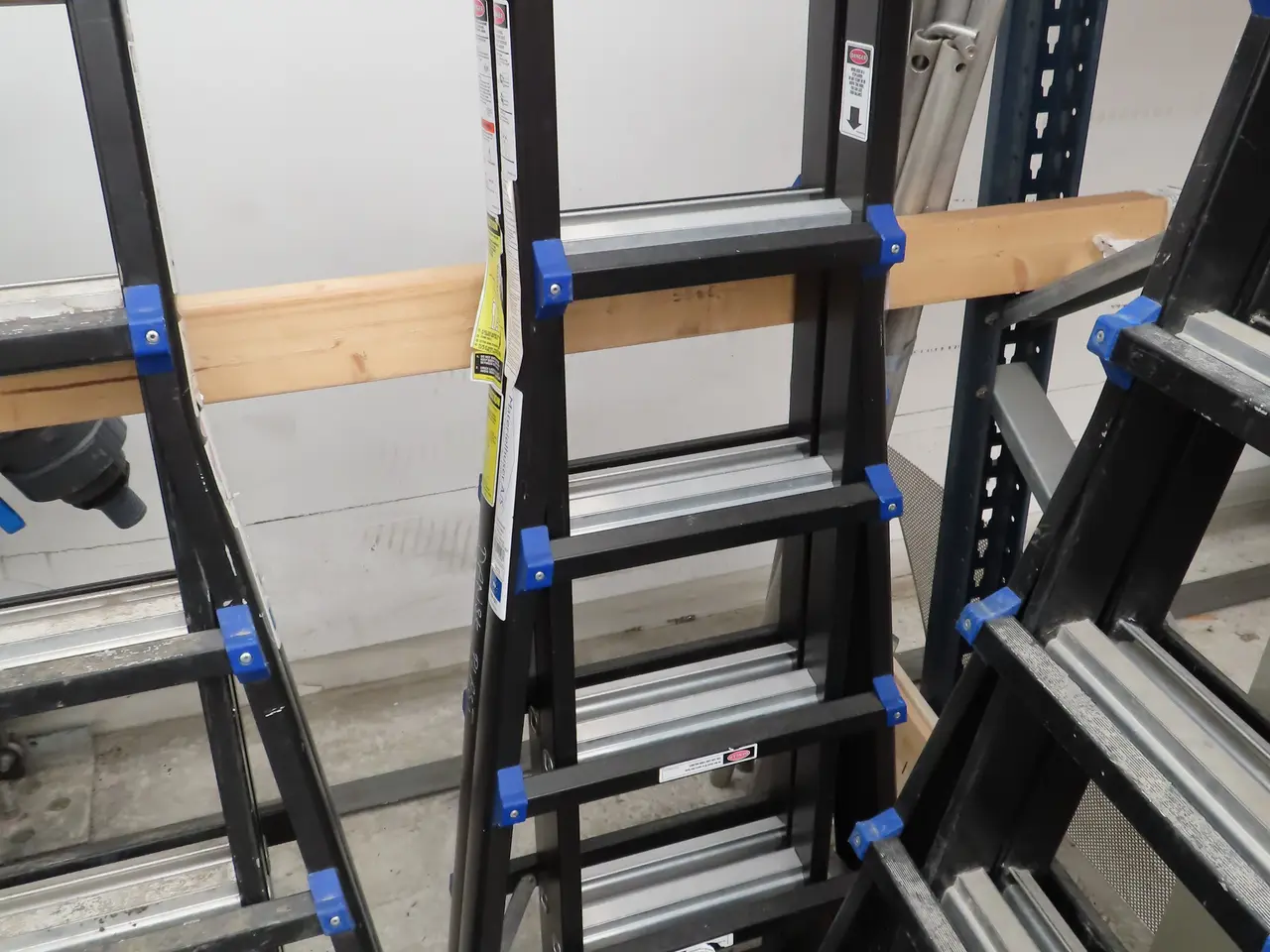 Billede 1 - Multistige MATERIELHUSET A/S