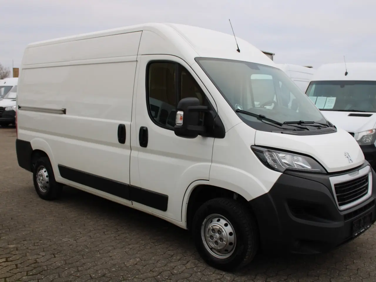 Billede 3 - Peugeot Boxer 335 2,2 BlueHDi 165 L2H2 Premium