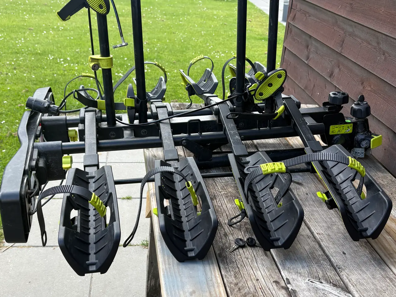 Billede 13 - Fin Buzzrack Buzzwing 4 Cykelholder sælges