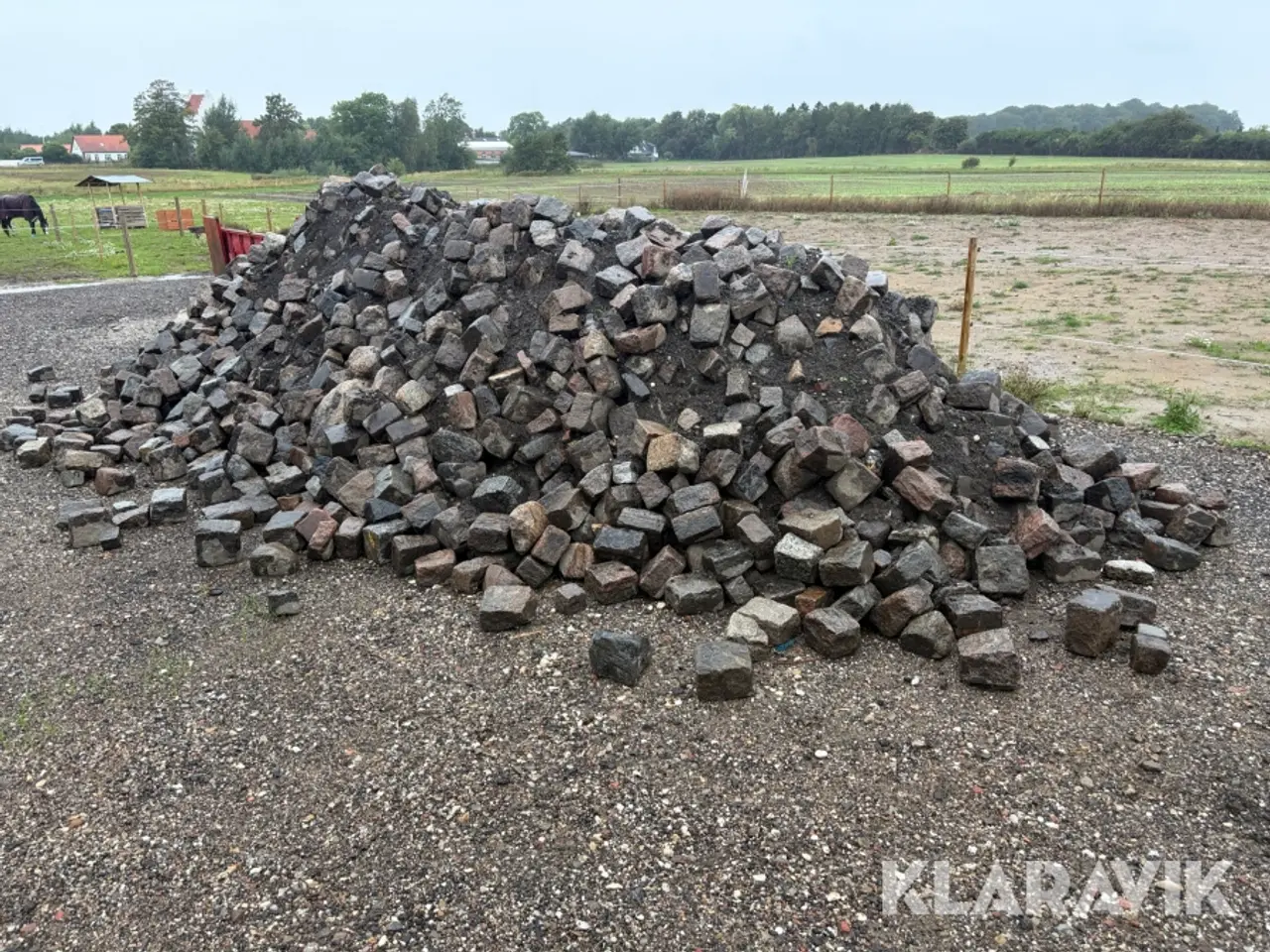 Billede 1 - Brosten og tjavser - cirka 65 ton