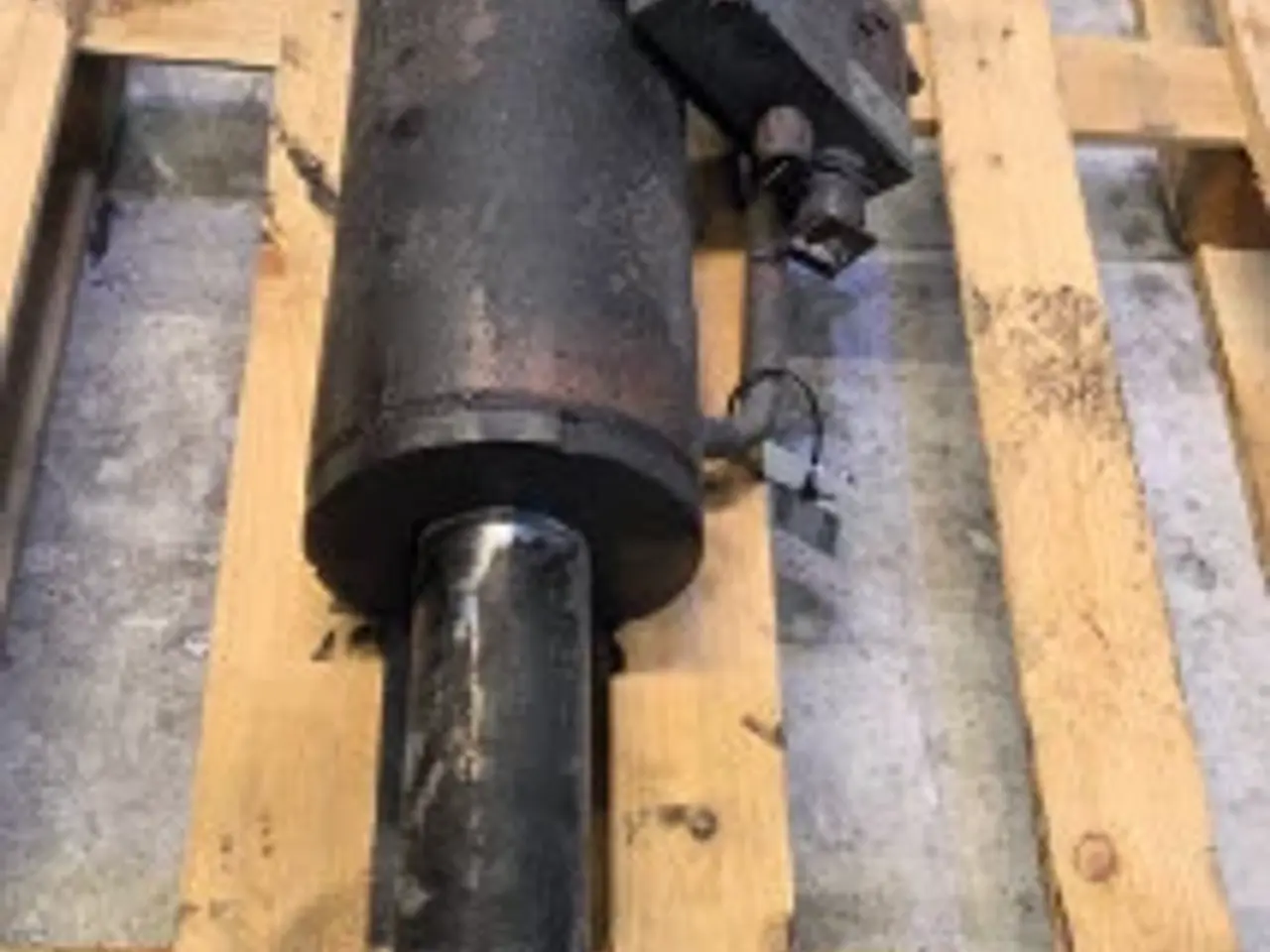 Billede 3 - Manitou 735-120 Hydraulikcylinder 288079