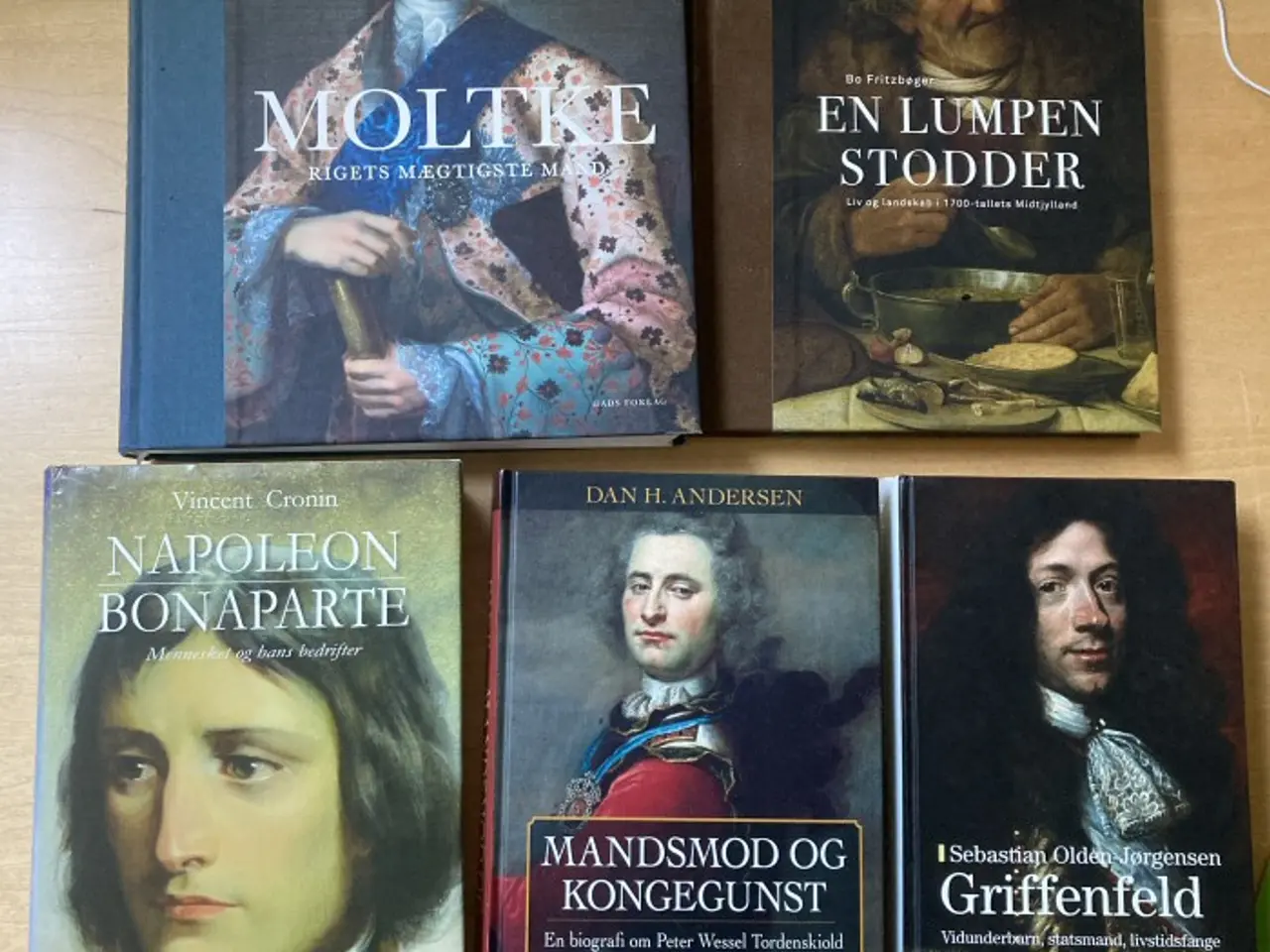 Billede 2 - Biografier – se pris på den enkelte