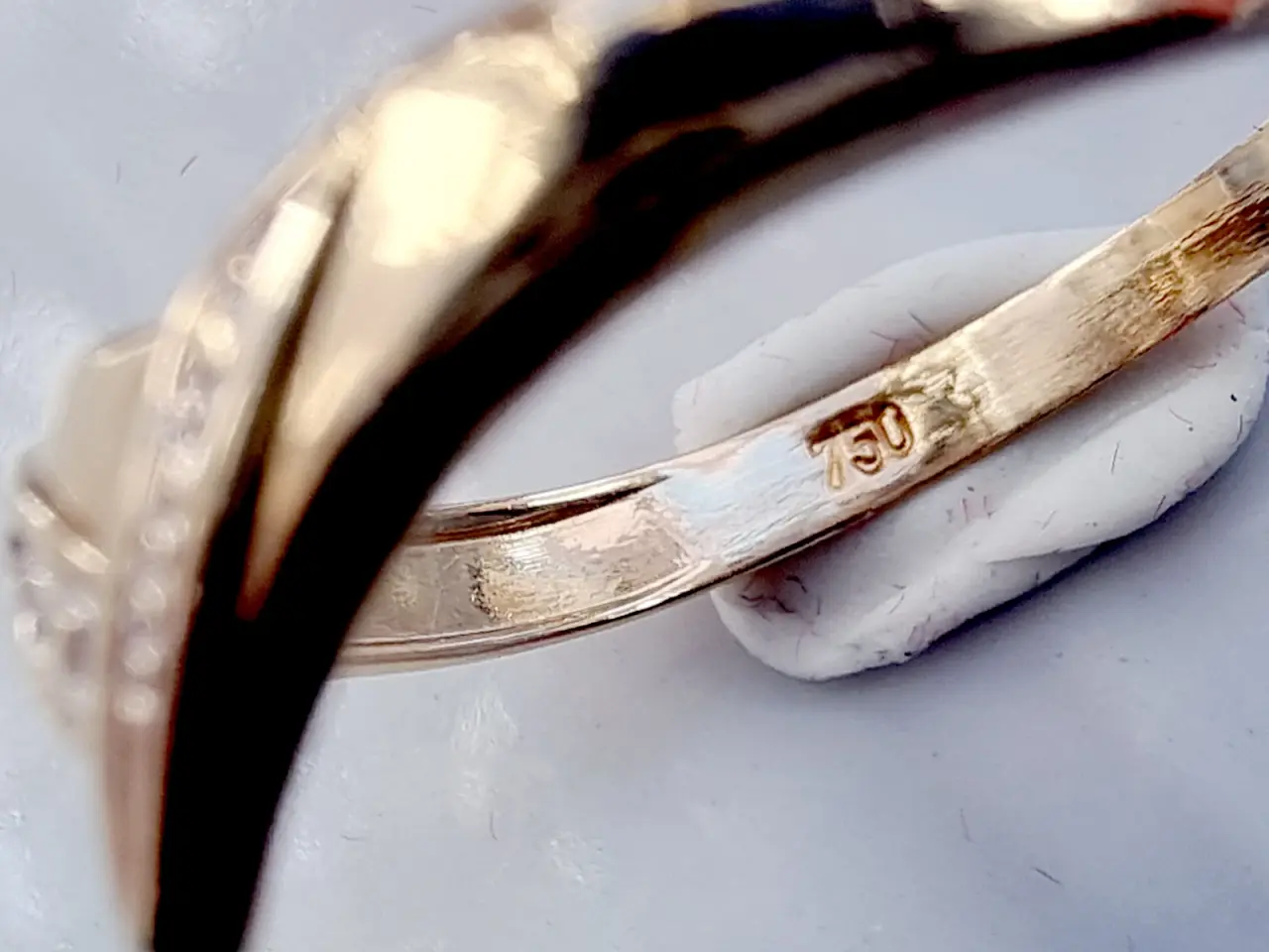Billede 6 - 18 karat guldring med diamant 