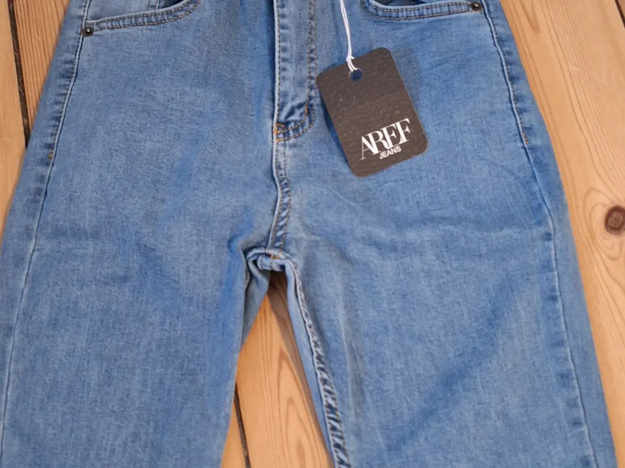 Billede 2 - AREF jeans str. 36