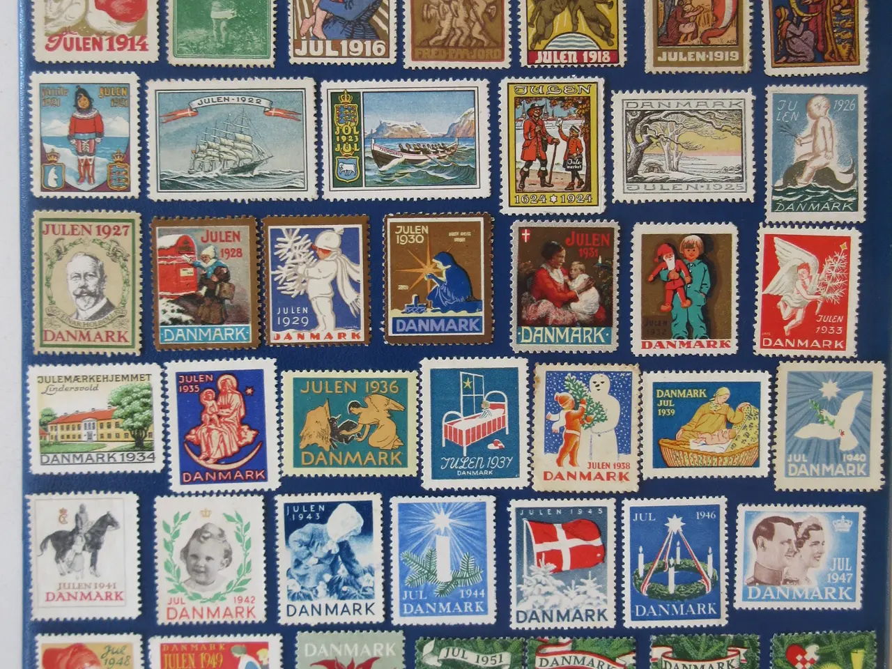 Billede 1 - Ældre danske julemærker årgang 1908-1951 47 mærker