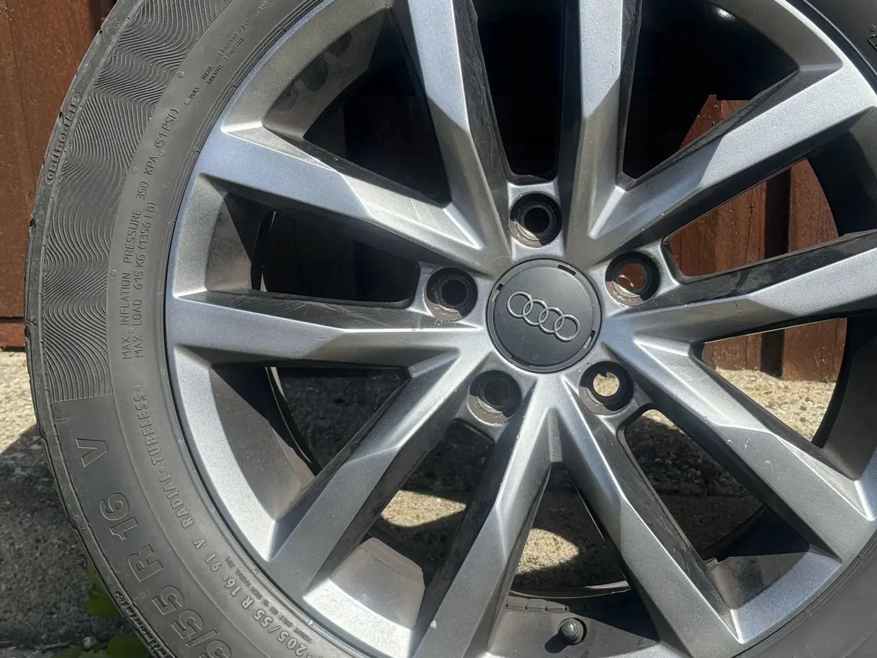 Billede 3 - Originale 16" Audi alufælge