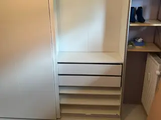 PAX klædeskab fra IKEA
