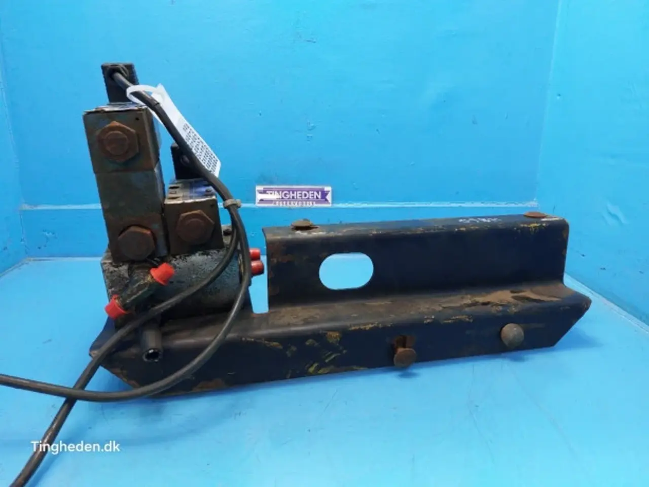 Billede 5 - New Holland 4860 Ventilblok 9837652