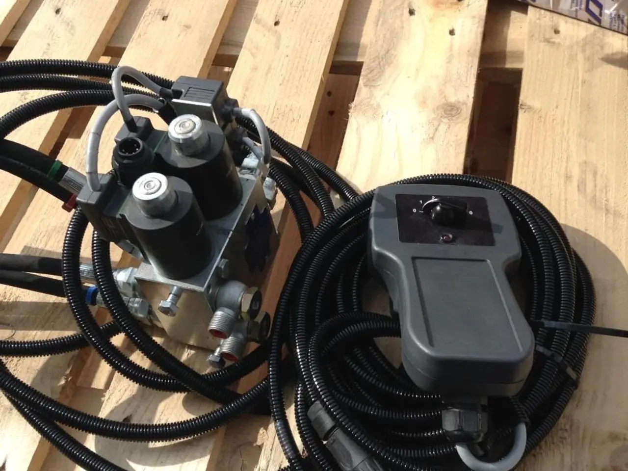 Billede 2 - Kverneland Switch til hy. betjening