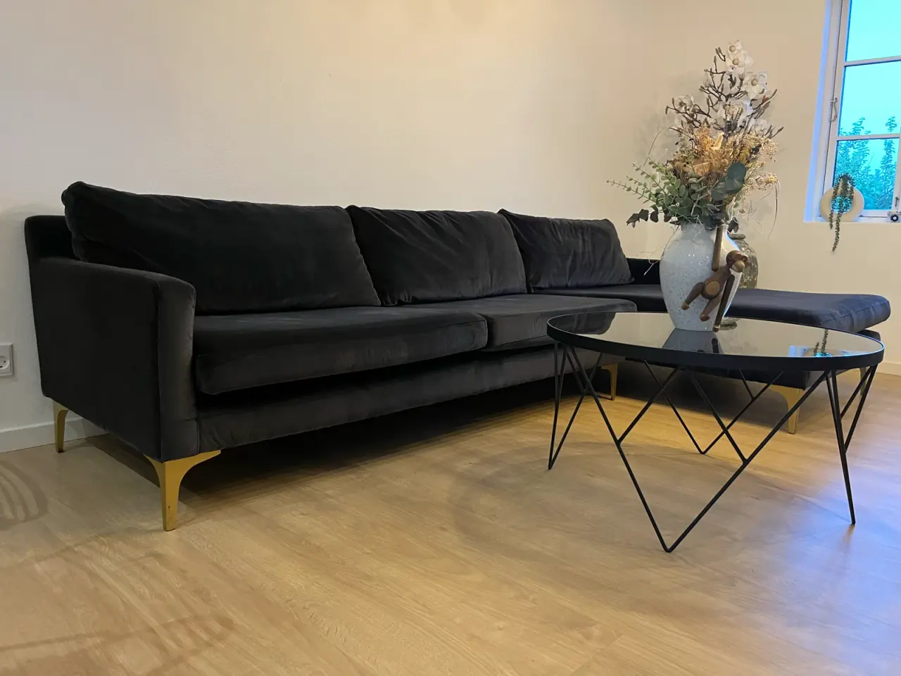 Billede 1 - Smuk chaiselong sofa i sort velour