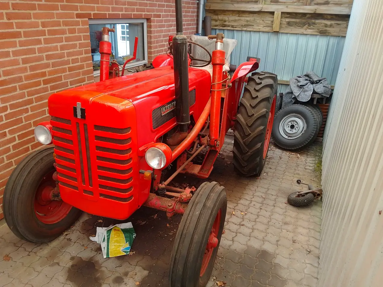 Billede 1 - Ih 275 4 cylinder Benzin 