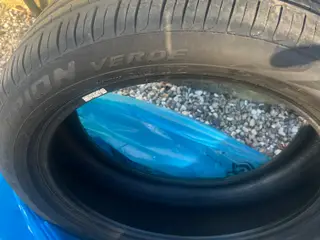 Gode dæk kun kørt 10000 km 2 stk