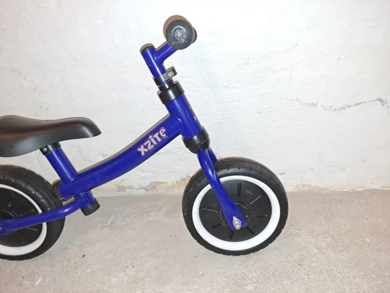Billede 3 - Gåcykel / løbecykel.