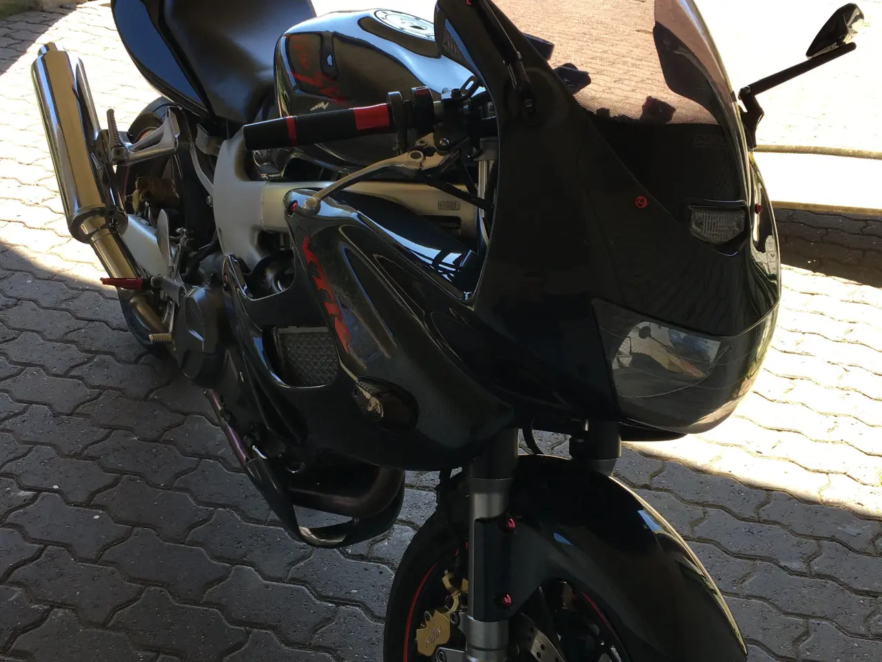 Billede 2 - Honda VTR1000 firestorm 