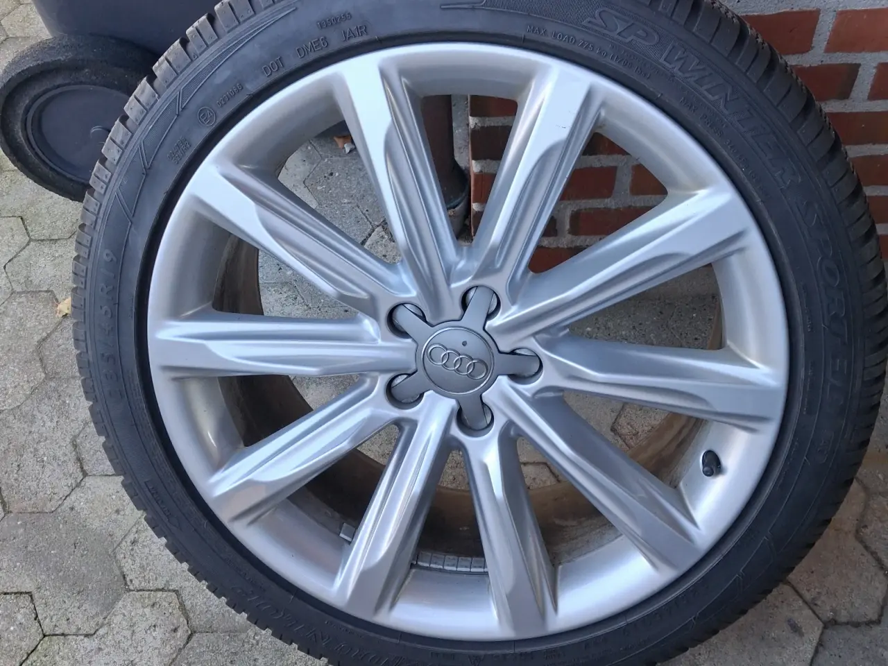 Billede 1 - Original audi fælge med vinterdæk
