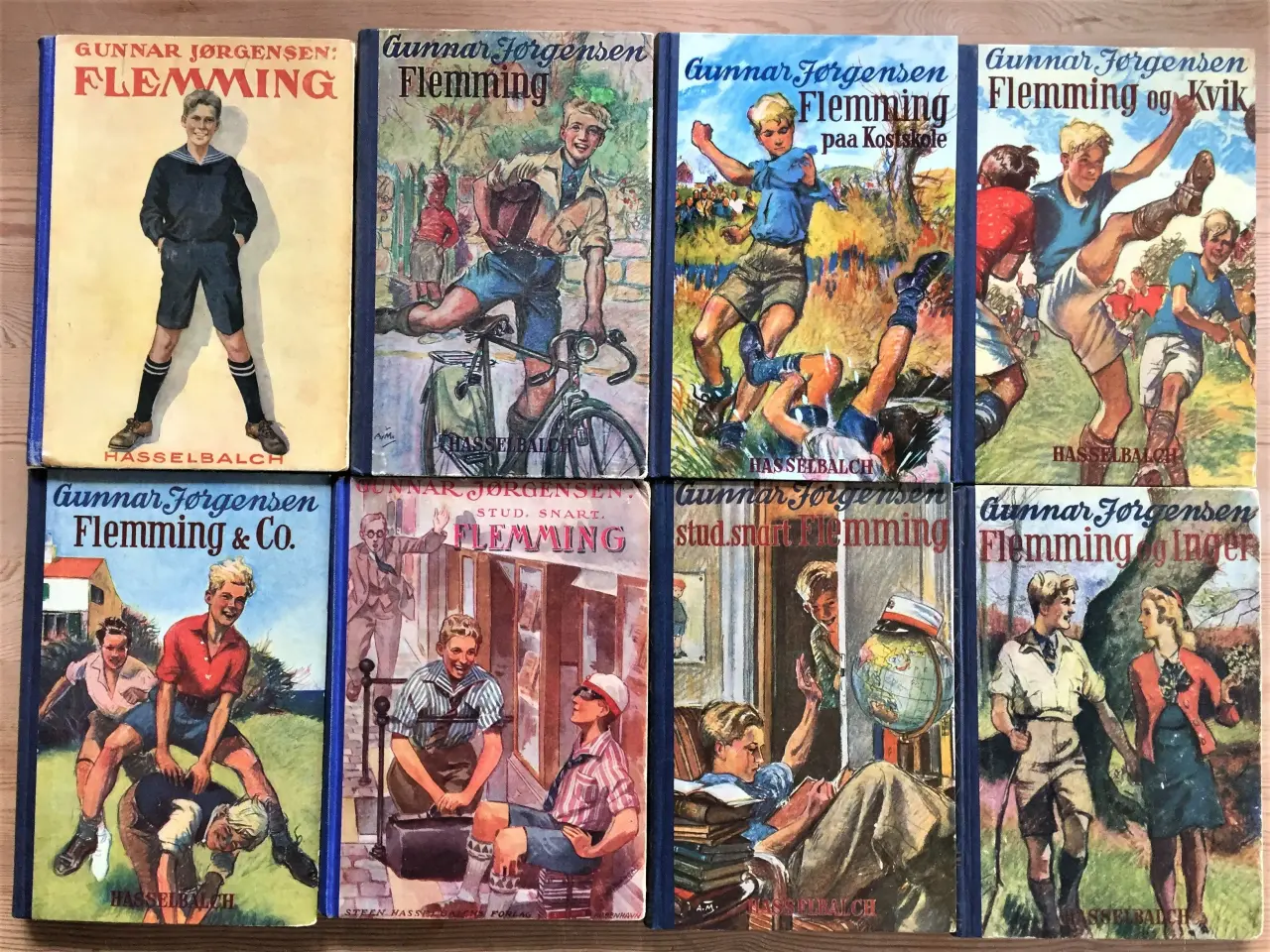 Billede 1 - NEDSAT: 10 gamle Flemming bøger (komplet serie)