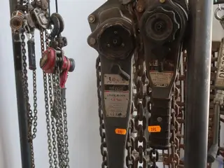 2 stk. skraldetaljer TBM 1500 kg
