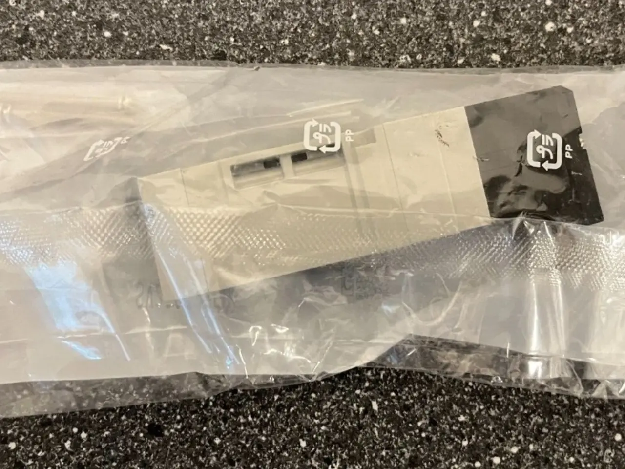 Billede 2 - SMC SV2200-5FU magnetventil in Original Packaging,