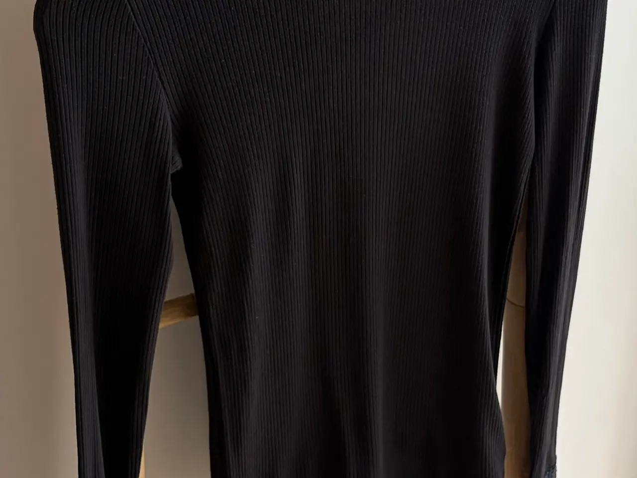 Billede 4 - Name it langærmet bluse med blonder, str. XS